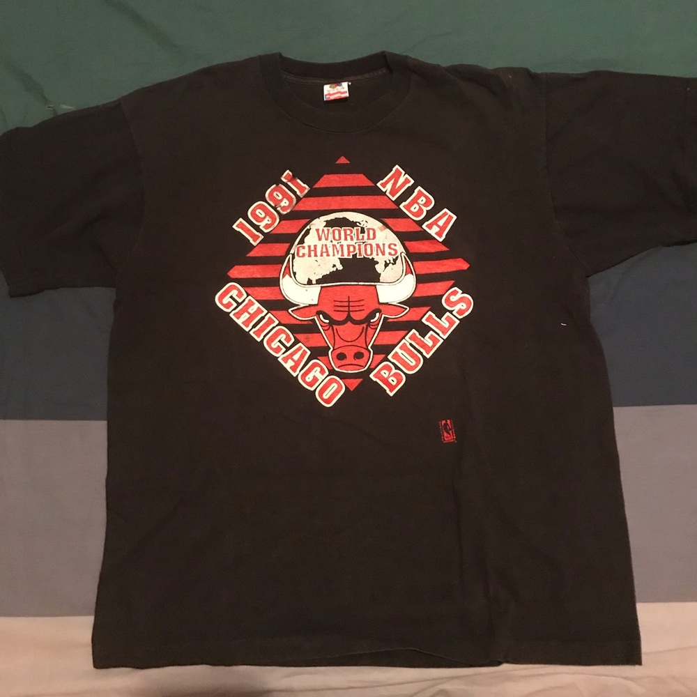 1991 vintage Bulls Championship T-shirt
